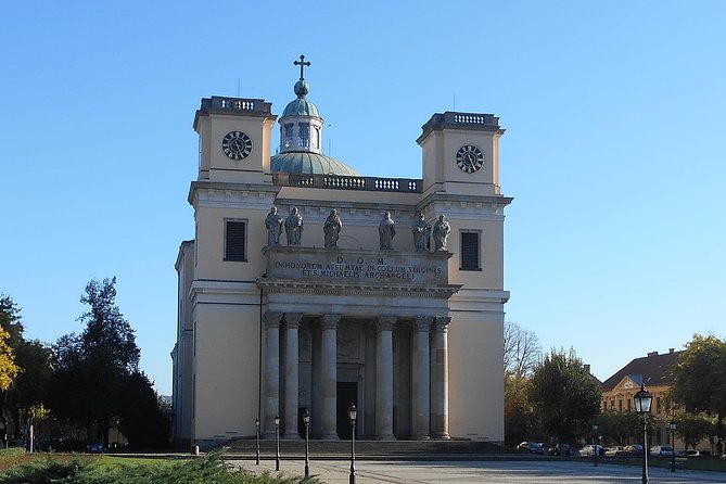 Private tour in Vác by local guide - Magical vibe of an charming baroque town - Starting on Széchenyi István Street