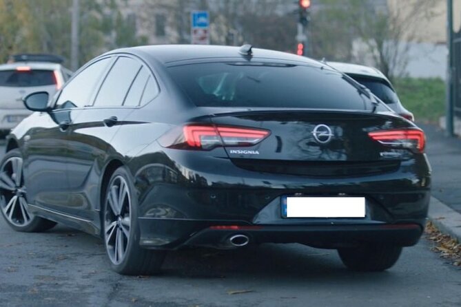 Private Transfer Budapest Airport BUD to Budapest by Car or Van - What the 40-minute ride is really like
