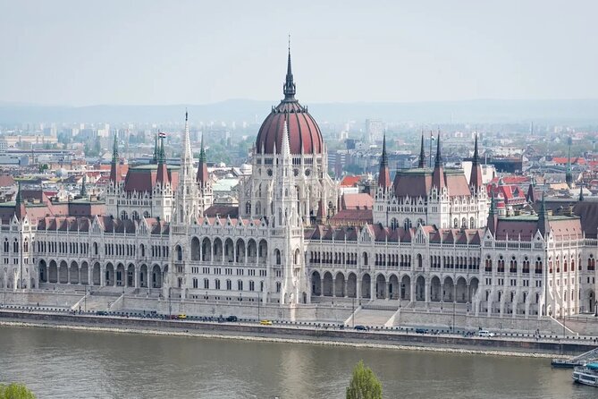 Private Transfer from Budapest to Prague - Pickup from a Budapest hotel, station, or dock