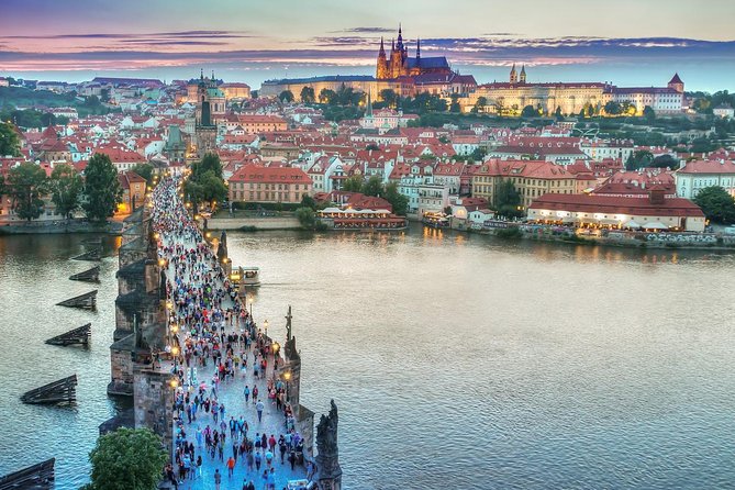 Private Transfer from Budapest to Prague with 2 hours for sightseeing - Choosing the right stop for your two-hour break