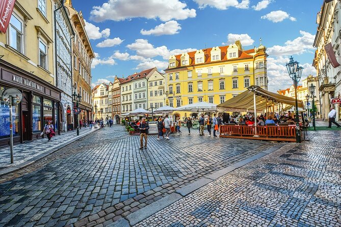 Private Transfer from Budapest to Prague with 2 hours for sightseeing - Who will enjoy this transfer most