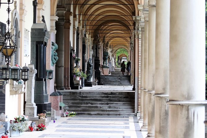 Private transfer from Budapest to Zagreb, 2h stop for sightseeing - Who should book this transfer?