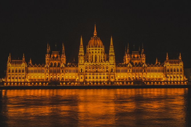 Private Transfer from Vienna to Budapest or Budapest to Vienna - A private bridge between Budapest and Vienna