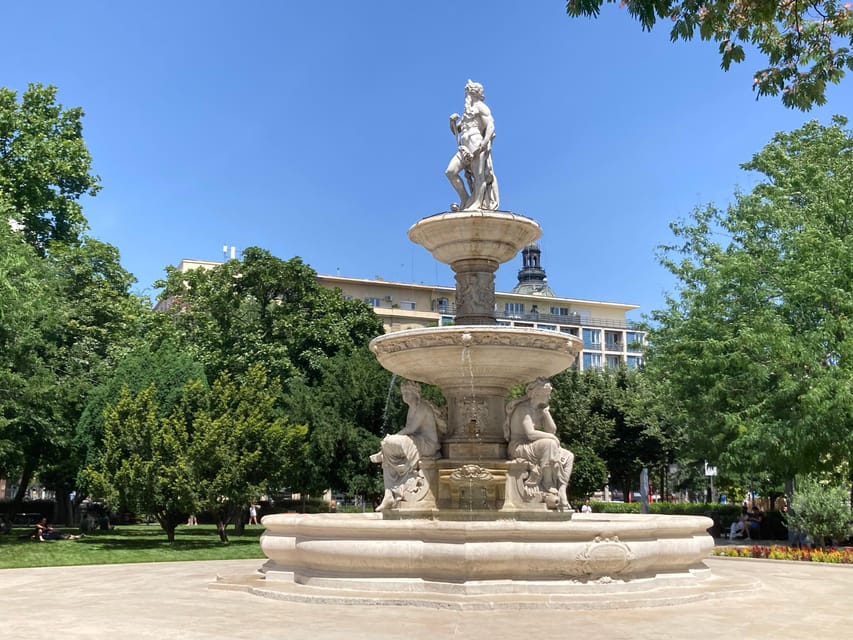 Short Budapest Sightseeing - with Pubquiz! (beer included!) - Key points at a glance