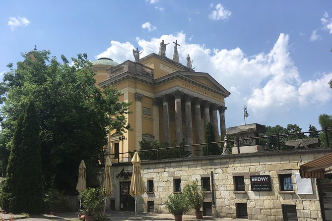 Sightseeing And Wine Tour In Eger - Eger Basilica and the Shape of Downtown