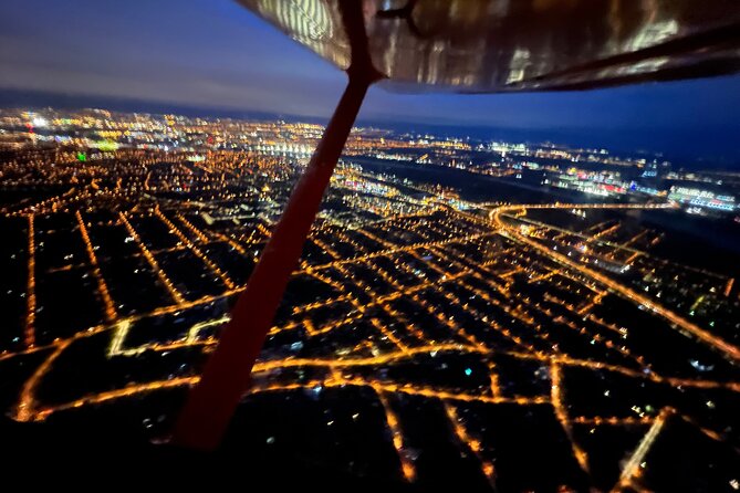 Sightseeing flight over Budapest - A private setting for two or three people