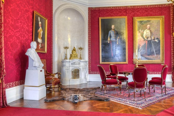 Sisi's Godollo Palace Tour from Budapest - Who will enjoy this tour most?