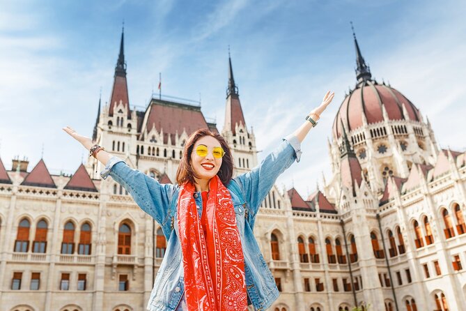 Skip-the-line St. Stephen Basilica Budapest Old Town Tour - What the one-hour basilica visit includes