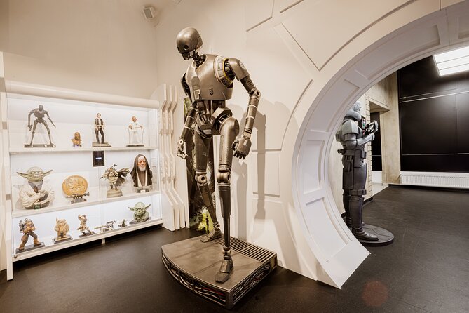Star Wars story Museum Ticket Pass - Lights, robots, and interactive story elements