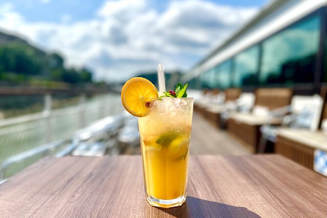 Summer Danube Brunch Cruise in Budapest - Parliament, Gellért Baths, and the city’s best-known facades