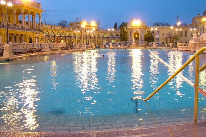 Széchenyi Thermal Spa Palm House Pass - Exclusive Area - The private cabin, storage, and privacy question