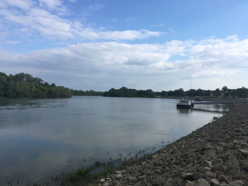 Szentendre: Arts and Cafés Tour (Half-Day Private Tour) - Leaving Budapest for Szentendre