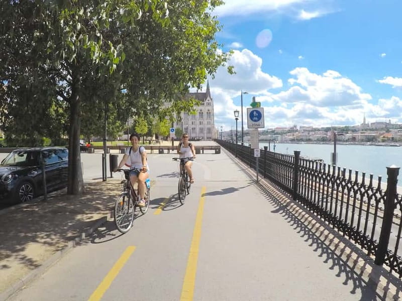 Szentendre Bike & Train Tour by Budapest Bike Breeze - Starting in central Budapest near Rumbach Street