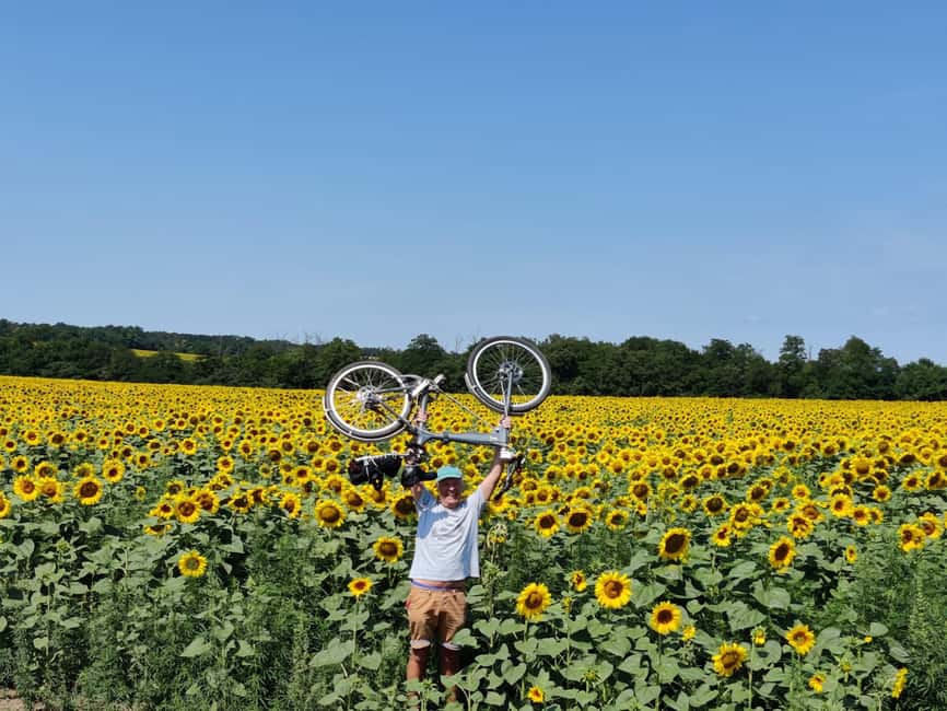 Szentendre by Bike: Self Guided Bike Rental Package! - Üröm Hill is an optional detour with a price