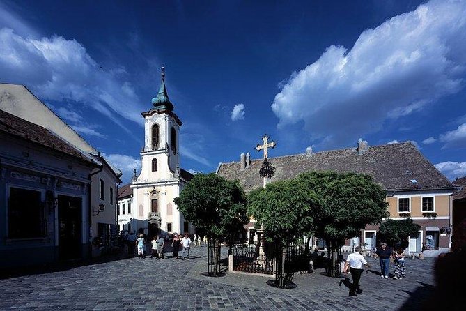 SzentEndre-SaintAndrew City Privately Shopping and Picturesque - Roman Beach and the Danube at local pace