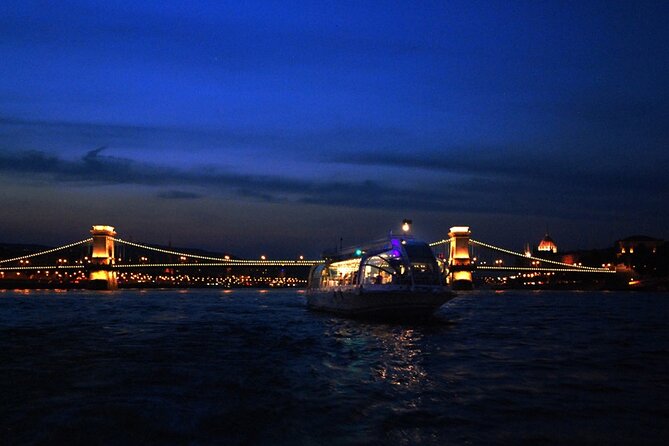 The Bright Lights of Budapest - Private Walking Tour with Boat Cruise & Drink - Parliament in a 10-minute stop
