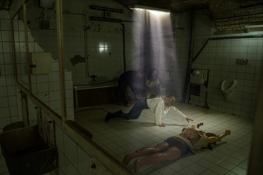 The Real Saw | Escape Room by PÁNiQ SZOBA - The dark room is part of the challenge