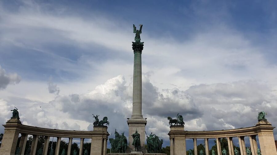 The Ultimate Private Kickstart Tour of Budapest - Why this tour works as a Budapest first day