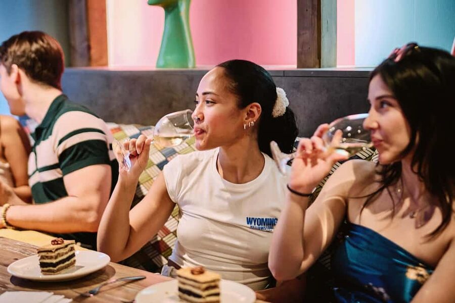 Tipsy Guided Food Tour with Drinks Included in Budapest - Sit-down dishes and the more polished side of Budapest