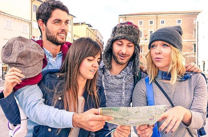 Treasure Hunt and Discovery Game in Budapest - Following a secret route past Budapest’s main sights
