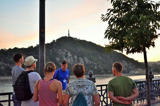 Welcome to Budapest Evening Walk - Liberty Bridge, Gellért Hill, and the final views