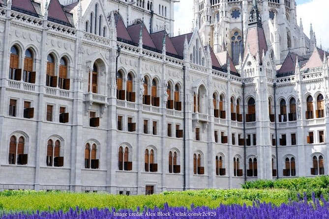 Welcome to Budapest: Private Guided Walking Tour - Castle Hill, Matthias Church, and Buda Castle