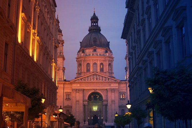 Wonders of Budapest, private tour by car! - A private car is the smart part of this Budapest tour