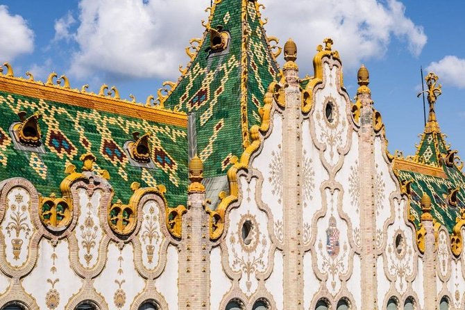 Wonders of Secession in Budapest, a private tour by car and guide - Villas show the private face of secession