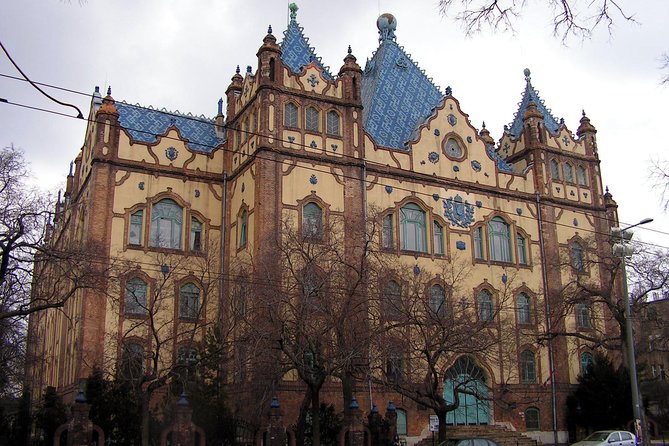 Wonders of Secession in Budapest, a private tour by car and guide - Gresham Palace closes the route with glamour